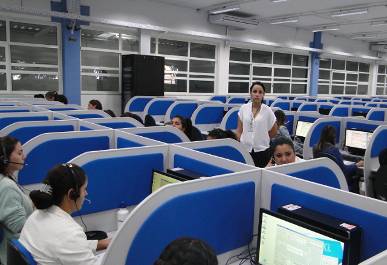 www.englishsolutions.net.br, English Solutions Brasília, International English for Call Centres (Macmillan).